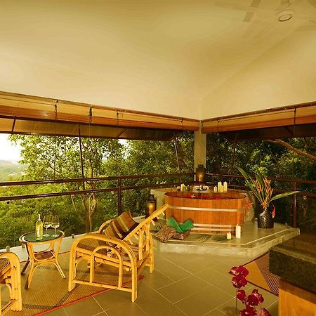 Ambong Rainforest Retreat Pantai Tengah  Exterior foto